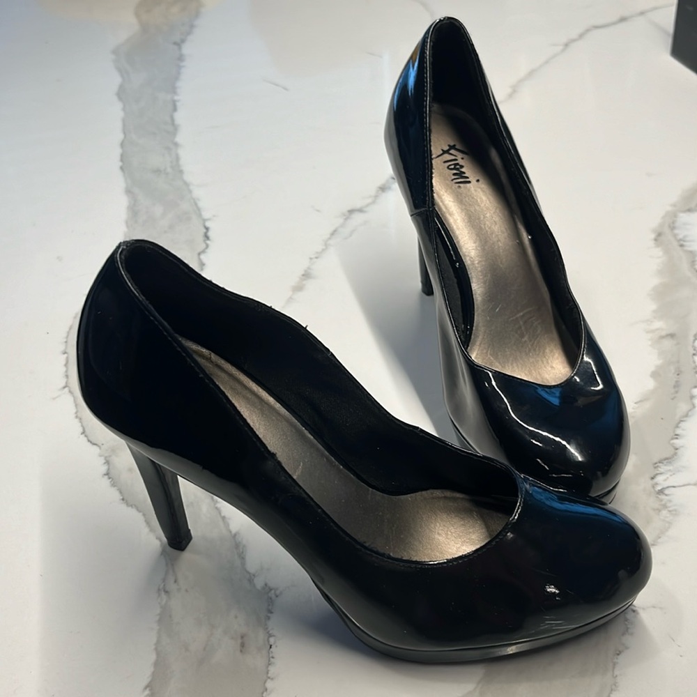 4 1/2 inch black heels